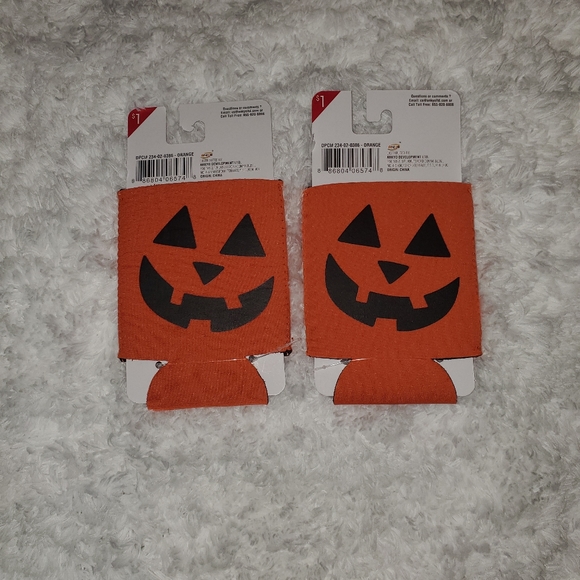 Hyde & Eek! Spider Webs, Spiders, Beverage Holder Happy Halloween Caution Tape - Picture 6 of 7